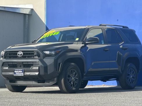 Used 2025 Toyota 4Runner SR5 image 7