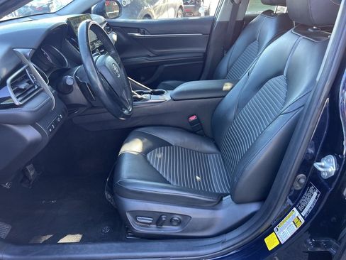 Used 2021 Toyota Camry SE image 18