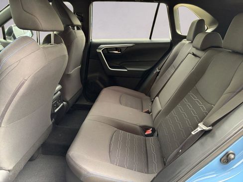 Used 2024 Toyota RAV4 SE image 13