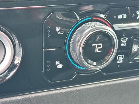 Used 2024 Chevrolet Silverado 1500 LT image 20