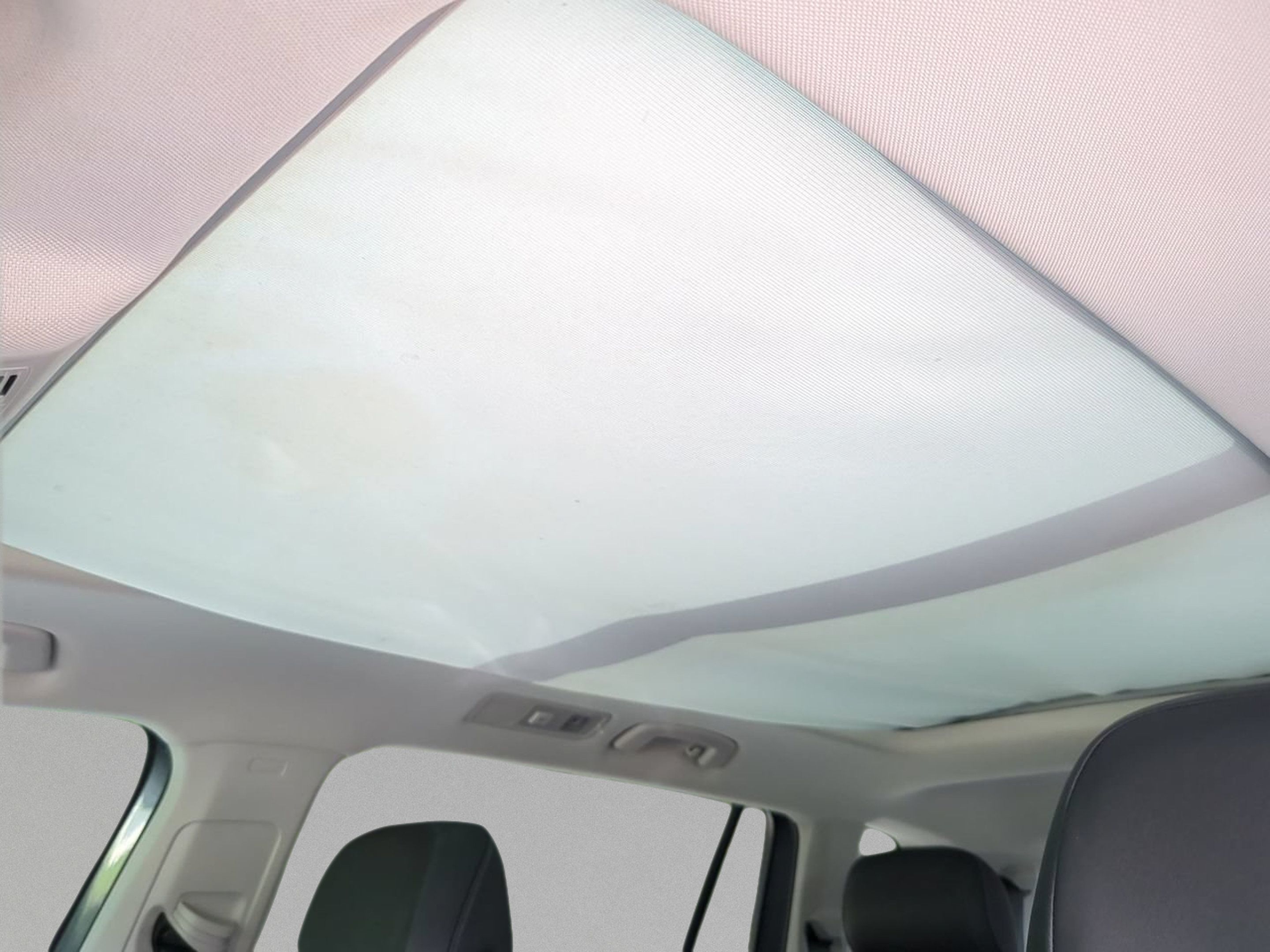 Used 2019 Volkswagen Tiguan SE w/ Panoramic Sunroof Package FWD image 30