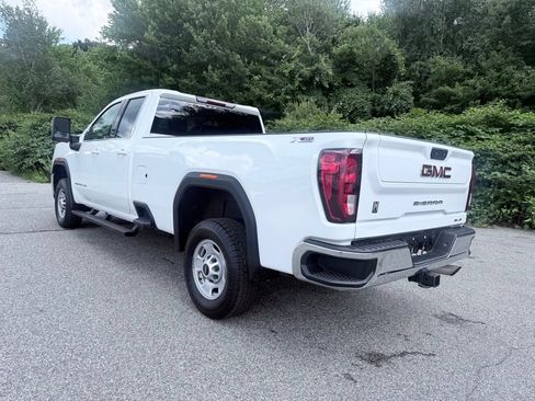 Used 2022 GMC Sierra 2500 SLE w/ X31 Off-Road Package AWD/4WD image 4