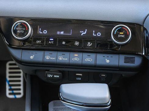 New 2026 Hyundai Elantra SEL Sport Premium FWD image 15