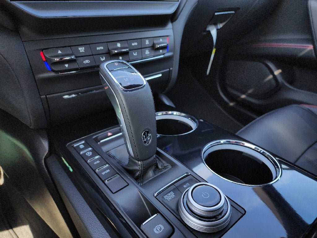 New 2024 Maserati Ghibli Modena Ultima Q4 AWD/4WD image 28