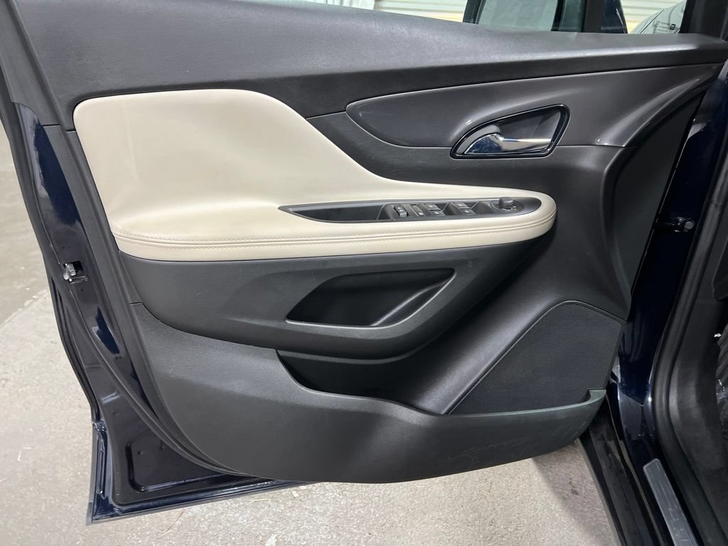 Used 2022 Buick Encore Preferred w/ Safety Package AWD/4WD image 20