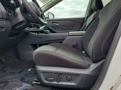 Certified 2023 Nissan Rogue SV AWD/4WD image 16