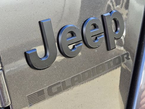 New 2026 Jeep Gladiator Sport image 14