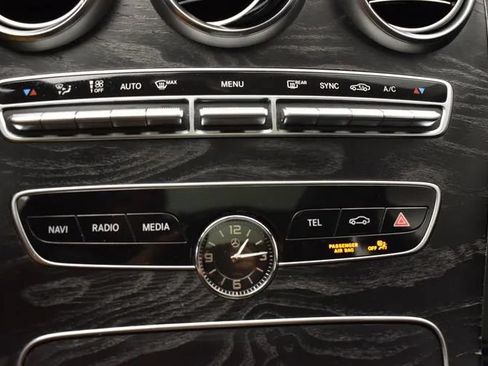 Used 2019 Mercedes-Benz C 300 4MATIC Sedan image 32