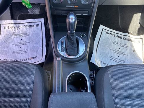 Used 2019 Volkswagen Beetle 2.0T SE image 22