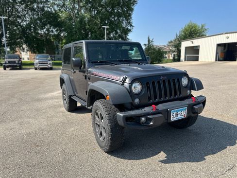 Used 2017 Jeep Wrangler Rubicon AWD/4WD image 3