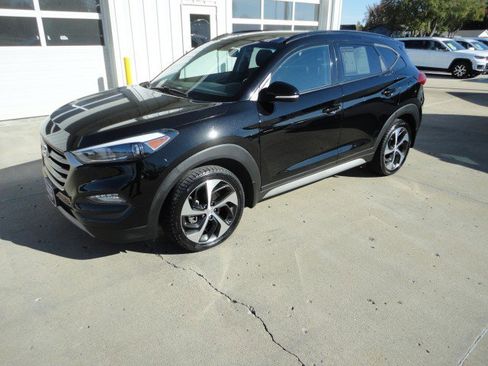 Used 2018 Hyundai Tucson Value w/ Cargo Package image 22
