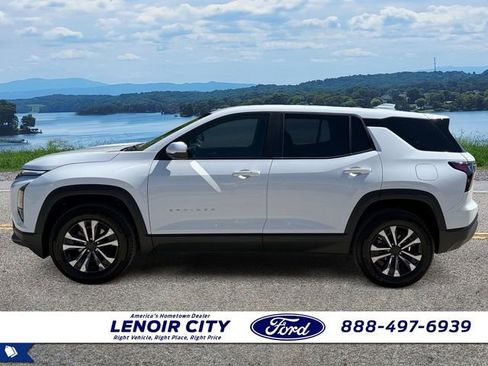 Used 2025 Chevrolet Equinox LT AWD/4WD image 6
