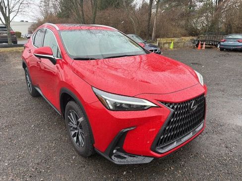 Used 2025 Lexus NX 350 350 Base w/ Accessory Package (2T) image 3