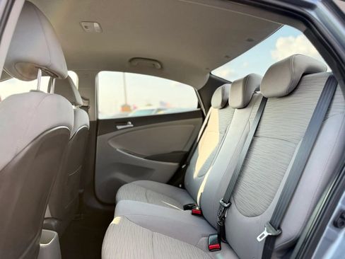 Used 2017 Hyundai Accent SE FWD image 20