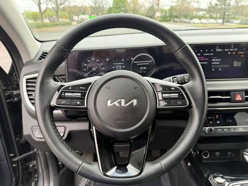Certified 2024 Kia Seltos S FWD image 14