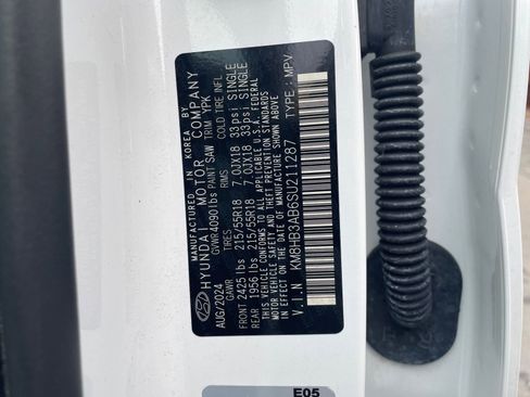 Used 2025 Hyundai Kona SEL image 29