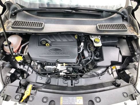 Used 2017 Ford Escape SE AWD/4WD image 26