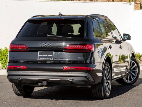 Used 2023 Audi Q7 2.0T Premium Plus w/ Premium Plus Package AWD/4WD image 6