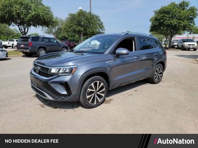 Used 2023 Volkswagen Taos SE AWD/4WD image 1