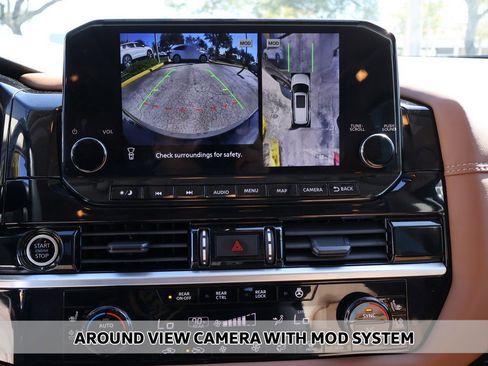 Used 2024 Nissan Pathfinder Platinum w/ Cargo Package image 7