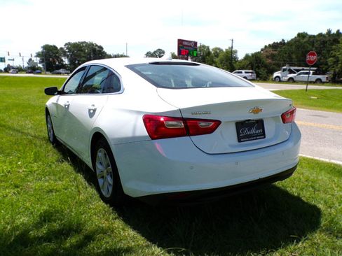 Used 2025 Chevrolet Malibu LT FWD image 6