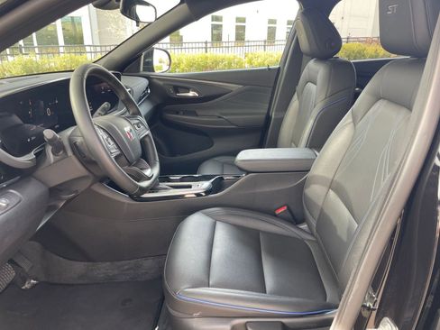 Used 2025 Buick Envista Sport Touring image 27