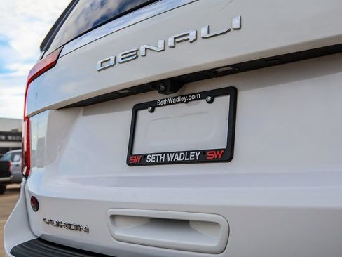 Certified 2025 GMC Yukon Denali image 13
