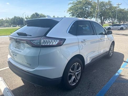 Used 2018 Ford Edge Titanium w/ Technology Package FWD image 5
