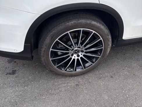 Used 2022 Mercedes-Benz GLC 300 image 11