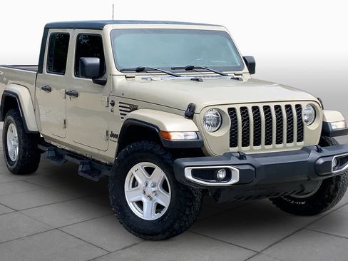Used 2020 Jeep Gladiator Sport w/ Quick Order Package 24S AWD/4WD image 3