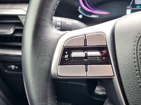 Used 2025 Kia Telluride EX w/ EX Captain's Chair Package image 28