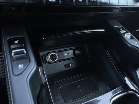 Used 2021 Kia Telluride SX w/ SX Prestige Package AWD/4WD image 19