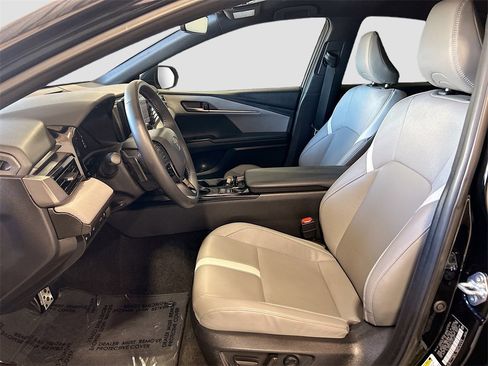 Used 2025 Toyota Camry LE image 17