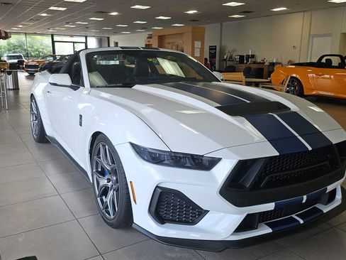 New 2026 Ford Mustang GT Premium w/ GT Performance Package RWD image 6