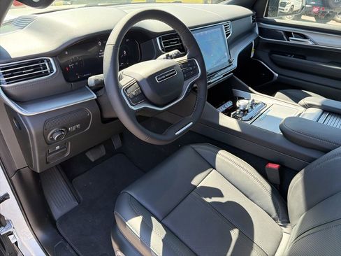 New 2026 Jeep Grand Wagoneer Limited AWD/4WD image 43