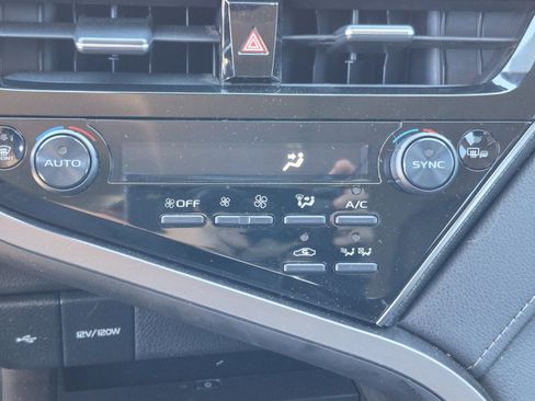 Used 2024 Toyota Camry XSE image 31