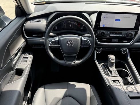 Used 2026 Toyota Grand Highlander FWD image 28