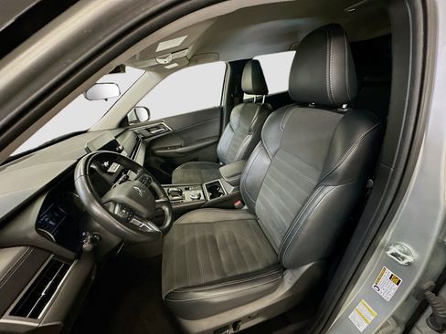 Used 2024 Mitsubishi Outlander SE AWD/4WD image 13