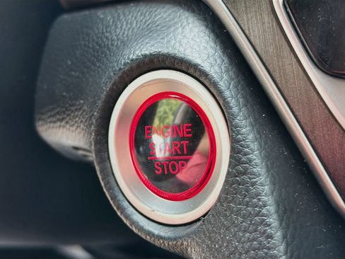 Used 2019 Honda Accord LX image 21