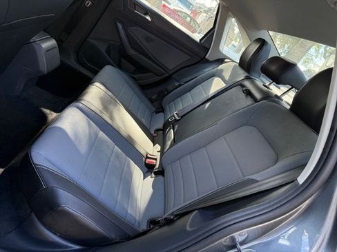 Used 2025 Volkswagen Jetta SE image 31