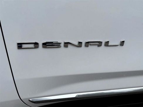 Used 2023 GMC Yukon Denali image 64