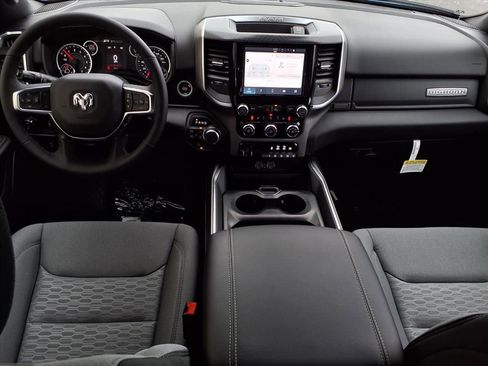 New 2026 RAM 1500 Big Horn AWD/4WD image 5