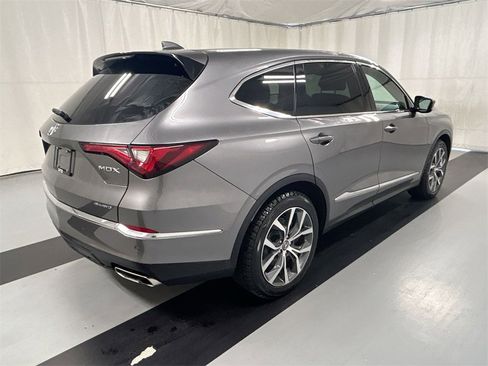 Used 2023 Acura MDX SH-AWD w/ Technology Package image 2