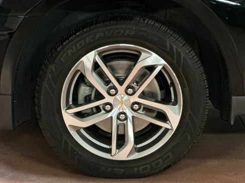 Used 2017 Chevrolet Equinox Premier w/ Enhanced Convenience Package image 23