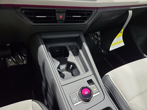 New 2026 Volkswagen Tiguan SE FWD image 23