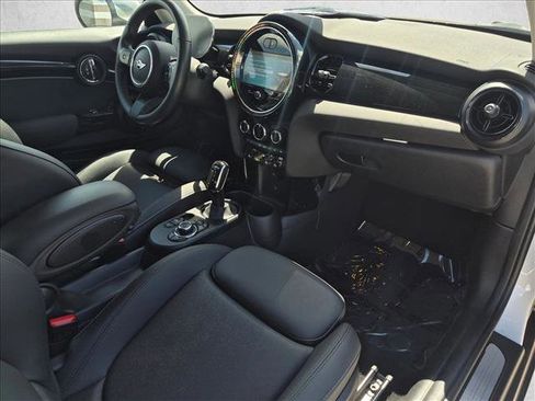 Used 2024 MINI Cooper SE FWD image 18