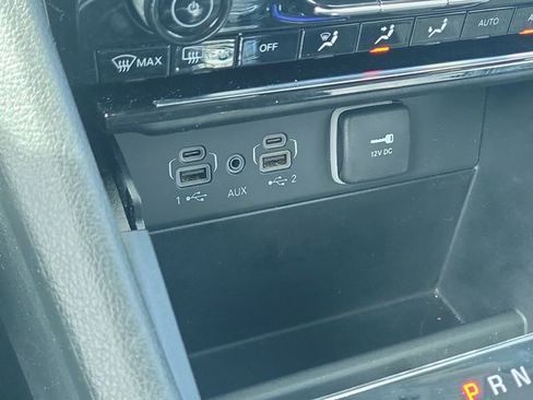 Used 2023 Jeep Grand Cherokee L Laredo image 31