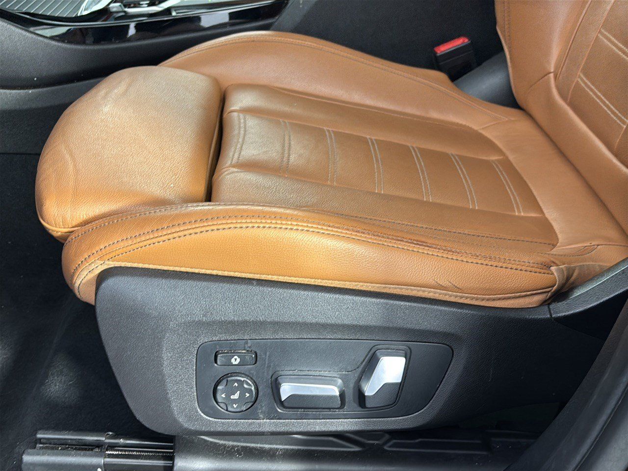 Used 2019 BMW X3 sDrive30i w/ Convenience Package RWD image 16