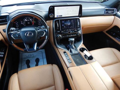 Used 2023 Lexus LX 600 4WD w/ Appearance Package image 2