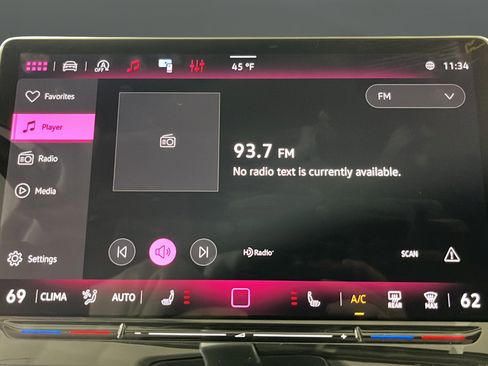 New 2026 Volkswagen Tiguan SE AWD/4WD image 14